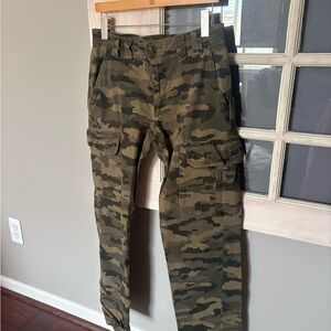 Duluth Trading Co Camo Cargo Pants - Olive Green & Dark Green